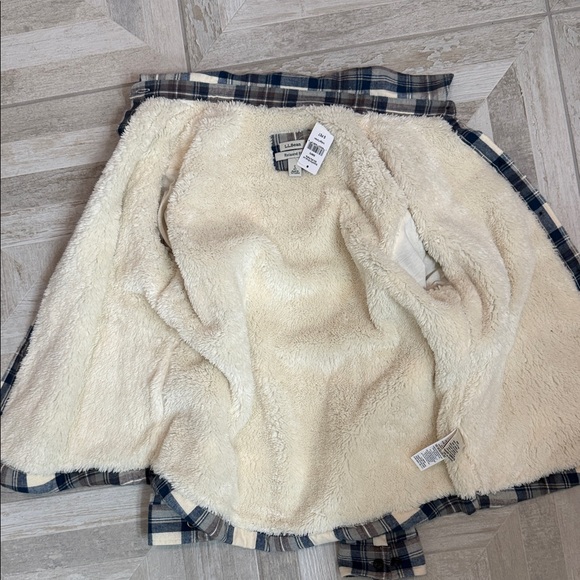 L.L. Bean Women’s  Scotch Plaid Sherpa Shirt/Jacket, New - Picture 8 of 8